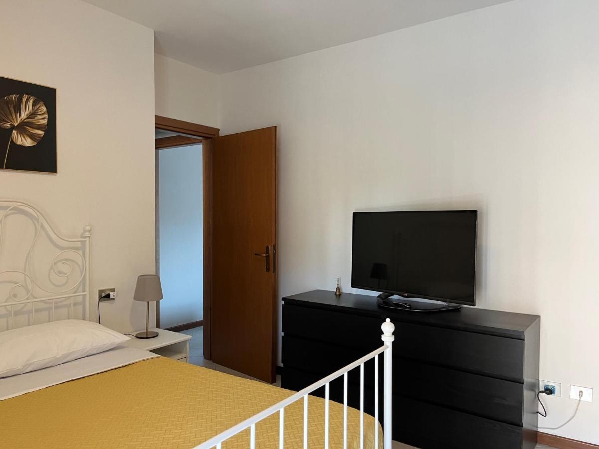 Lovely Apartment Parma Buitenkant foto